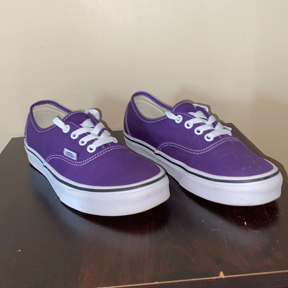 VANS AUTHENTIC (LIKE NEW)